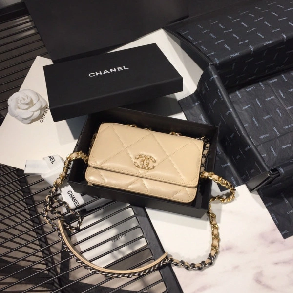 Affordable CHANEL CHAIN WALLET 1389 - Image 10