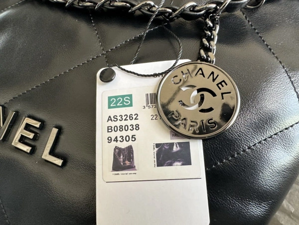 Affordable CHANEL 22 SMALL HANDBAG 1619 - Image 3