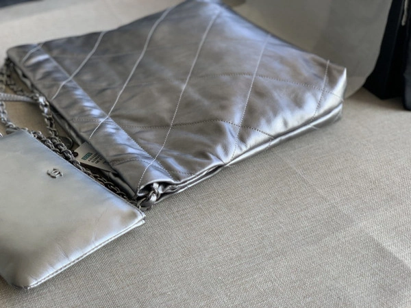 GoAnywhere CHANEL 22 SMALL HANDBAG 1591 - Image 6