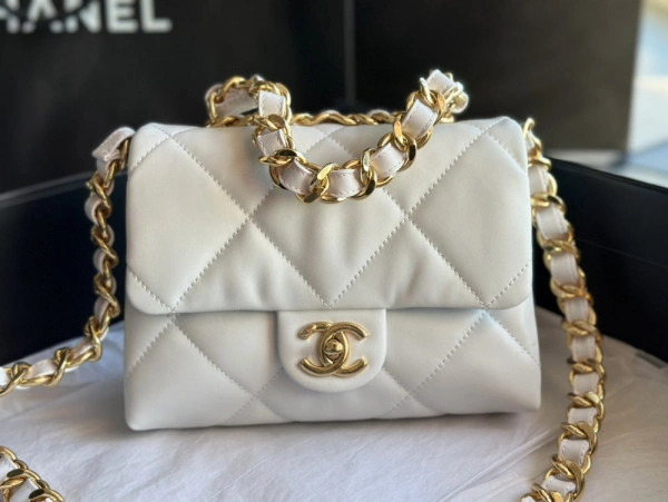 CHANEL SMALL FLAP BAG Comfortable 406 - Image 3