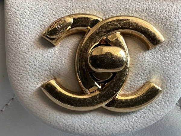 CHANEL SMALL FLAP BAG Comfortable 406 - Image 4