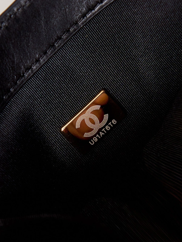 Affordable CHANEL SMALL TOTE 1131 - Image 9