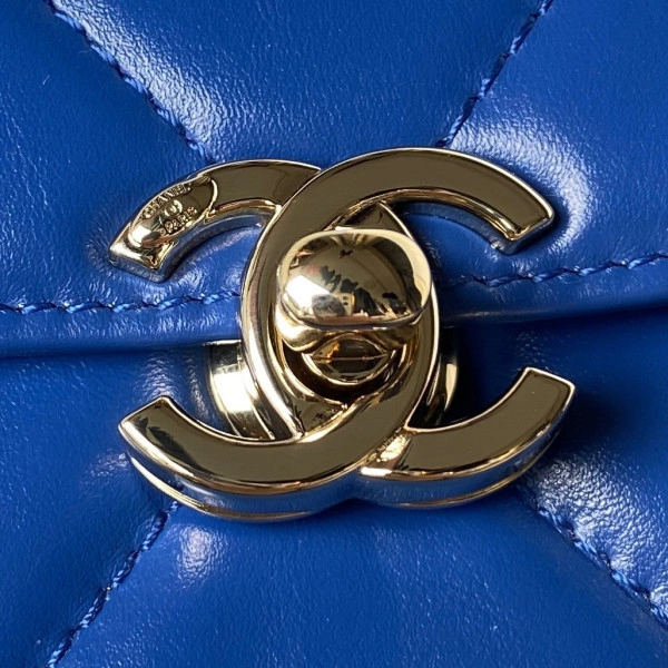 Fashionable CHANEL BOX BAG 1537 - Image 4