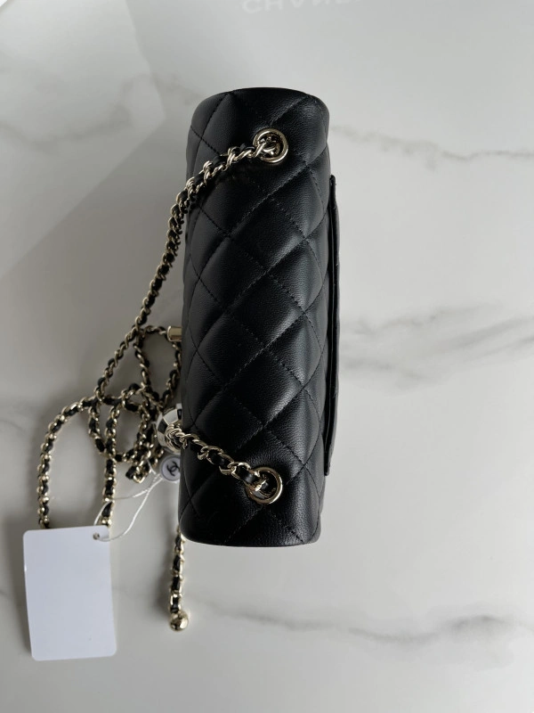 DailyWear CHANEL FLAP BAG 380 - Image 3