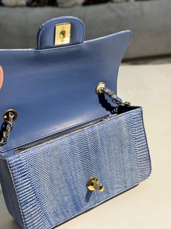 WellDesigned CHANEL FLAP BAG 20CM 329 - Image 7