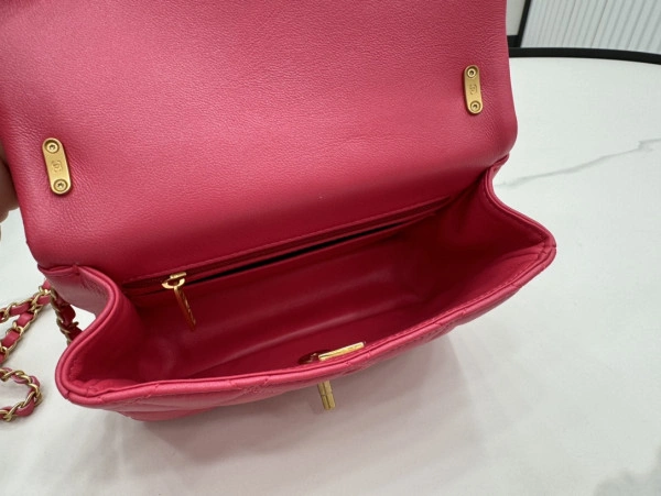 CHANEL FLAP BAG-14.5x19.5x7.5cm Trendy 317 - Image 9