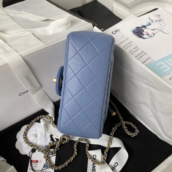 Fashionable CHANEL FLAP BAG 17CM 304 - Image 7