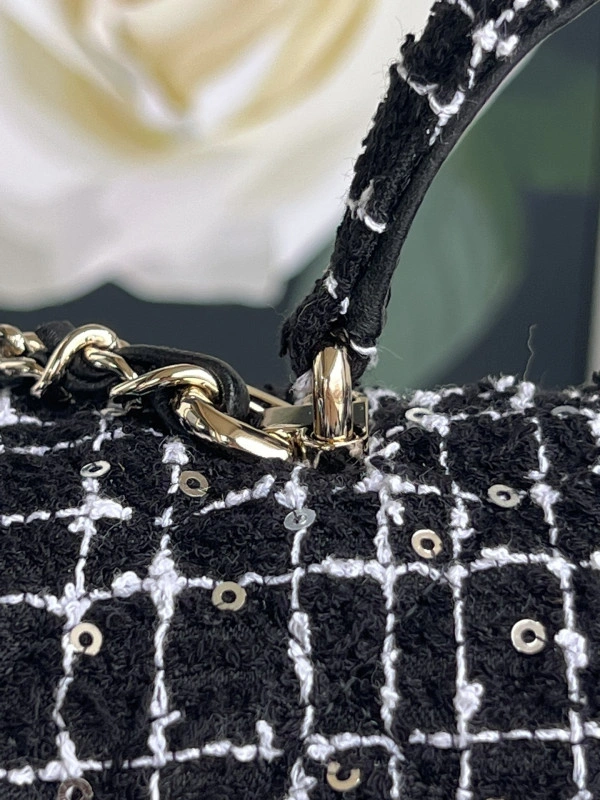 CHANEL FLAP BAG WITH TOP HANDLE-20*12*6cm StreetReady 905 - Image 5